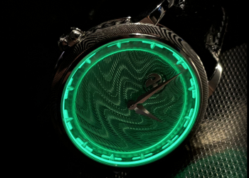 8-GoS Norrsken Guilloche Stainless Damascus case Lume closeup4