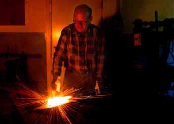 Conny Persson handforging damascus steel1920